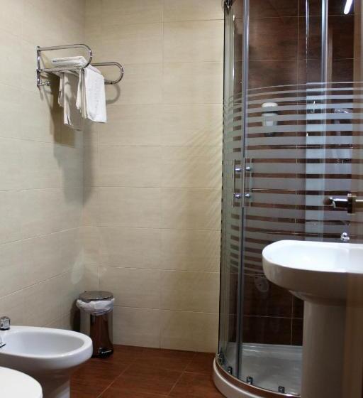 标准间, Hostal Madrid