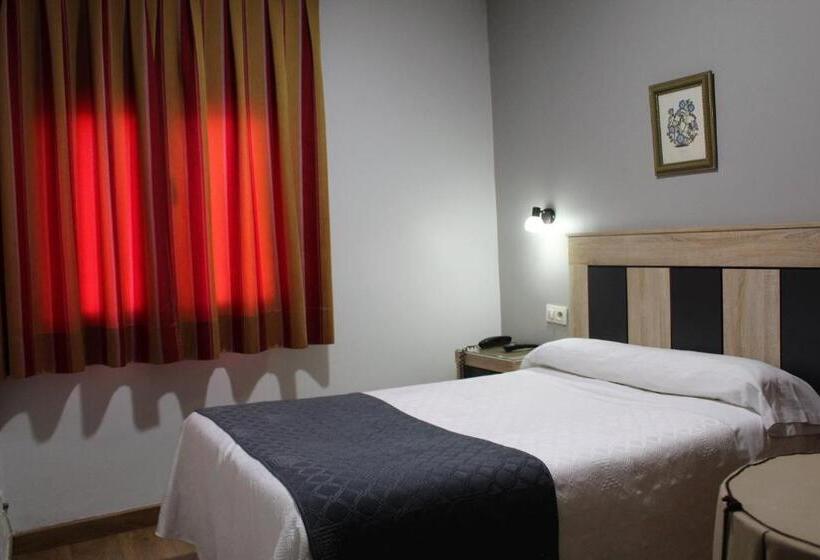 标准单人间, Hostal Madrid