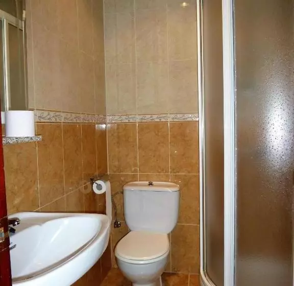 اتاق استاندارد اینتریور, Hostal Madrid