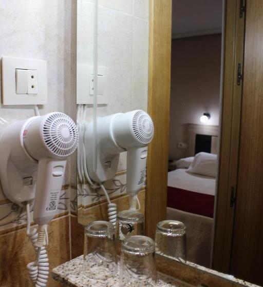 اتاق استاندارد اینتریور, Hostal Madrid