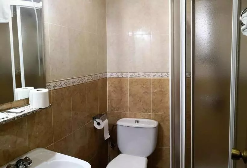 اتاق استاندارد اینتریور, Hostal Madrid