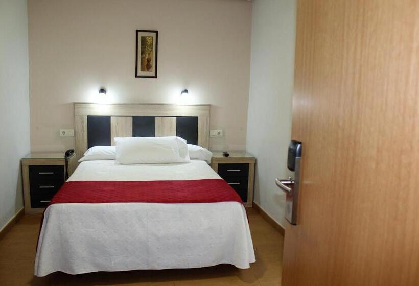 اتاق استاندارد اینتریور, Hostal Madrid