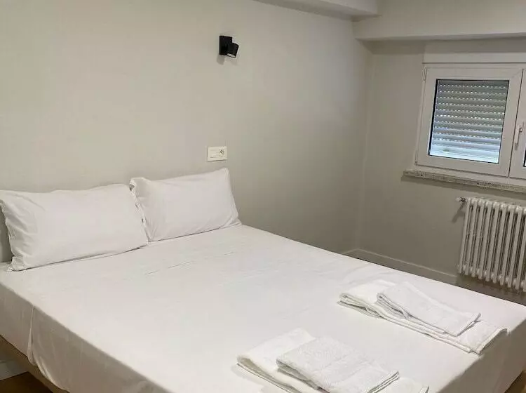 اتاق استاندارد, Hostal Mindanao