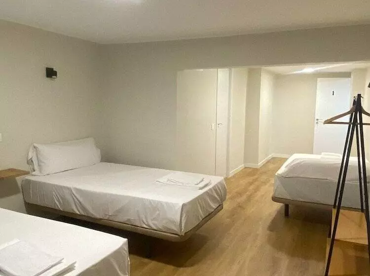 اتاق استاندارد سه نفره, Hostal Mindanao