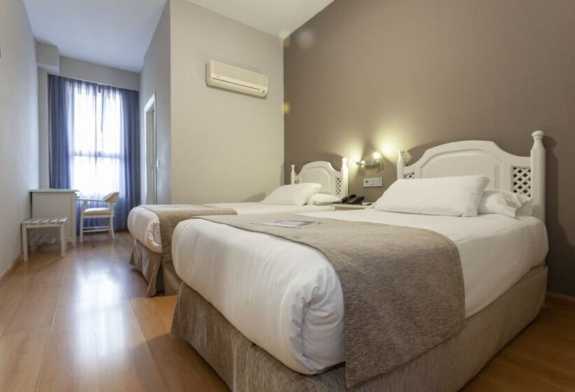 اتاق اکونومی, Aacr Hotel Monteolivos