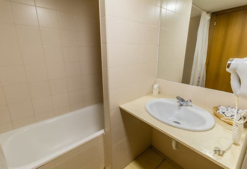 四人标准间, Alhama