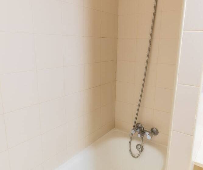 四人标准间, Alhama