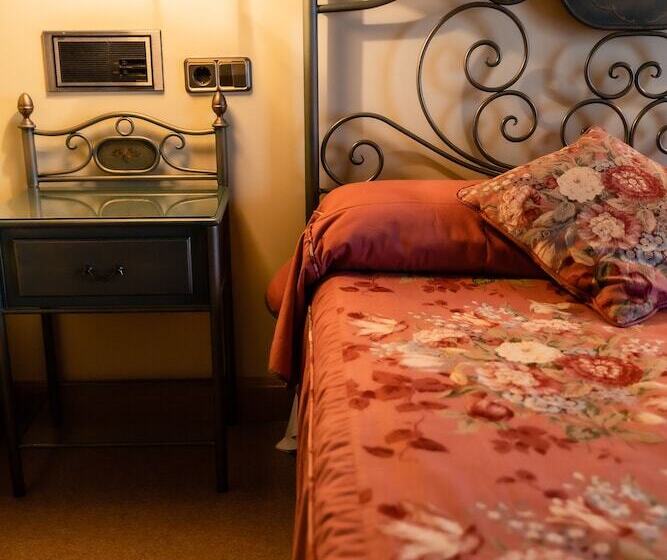 高级大房间, Alhama