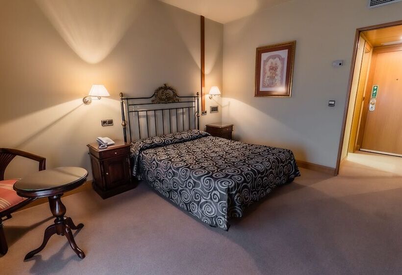 高级大房间, Alhama