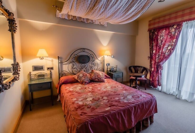 高级大房间, Alhama