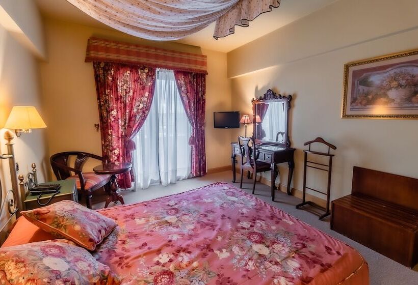 高级大房间, Alhama