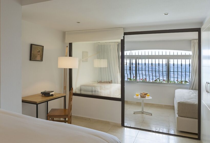 패밀리 룸, Costa Brava