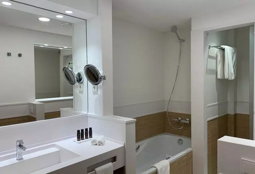 Junior Suite Haveudsigt, Costa Brava
