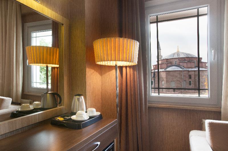 패밀리 룸, Costa Brava