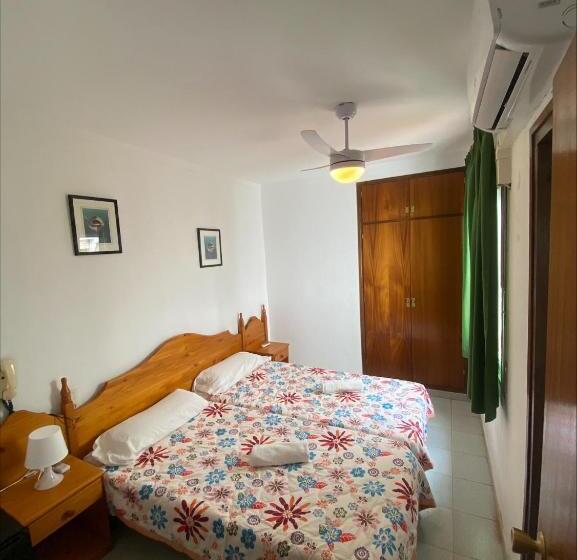 이코노미 룸, El Pescador