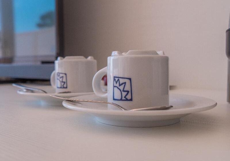 חדר פרמיום, Golden Mar Menuda