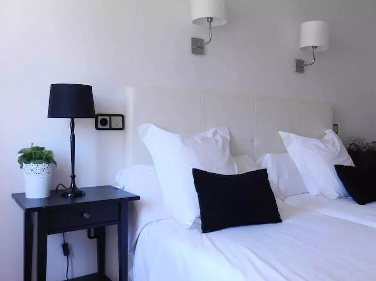 スタンダード４人部屋, Hostal Carlos V