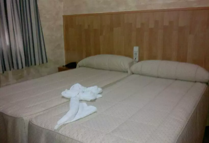 スタンダードルーム, Hostal Mays