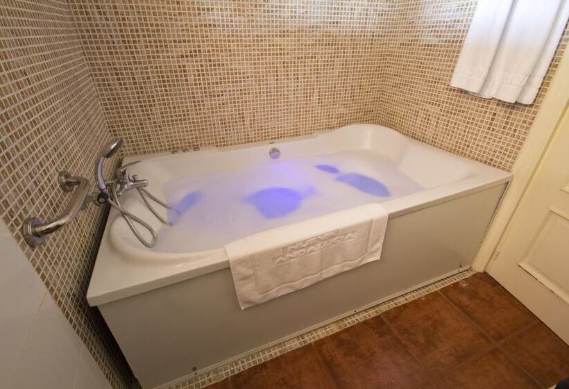 חדר סטנדרט עם ג'קוזי, Hostal Nueva Andalucia