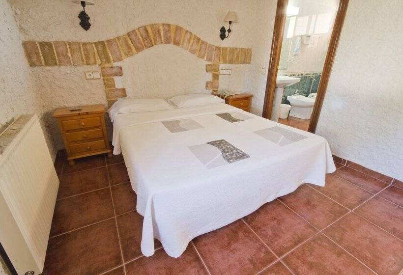 اتاق استاندارد با وان آب گرم, Hostal Nueva Andalucia