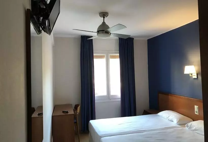 Chambre Standard, Marina Tossa
