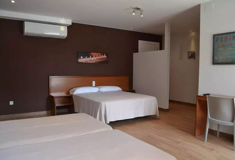 Chambre Familiale, Marina Tossa