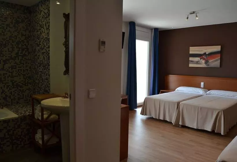 Chambre Familiale, Marina Tossa