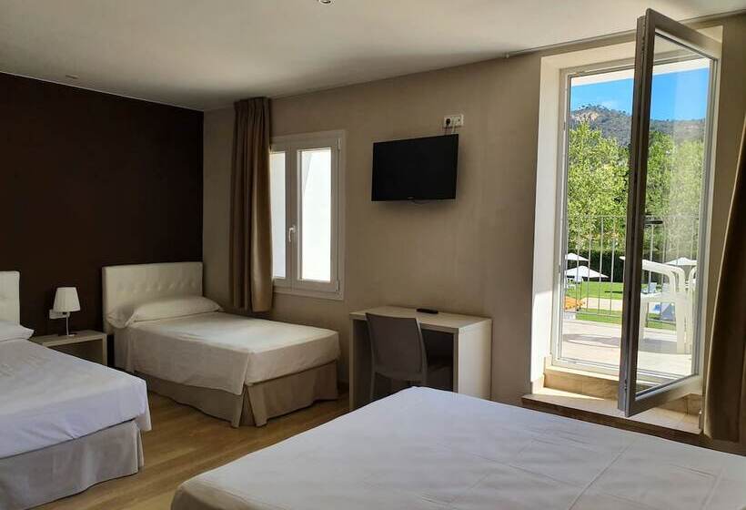 Семейный Номер, Marina Tossa