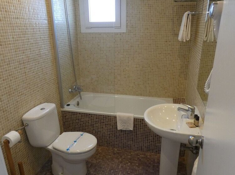 חדר סופריור עם מרפסת, Marina Tossa