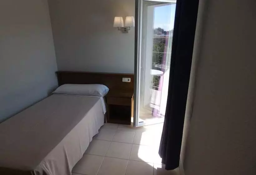 Chambre Standard Individuelle avec Balcon, Marina Tossa