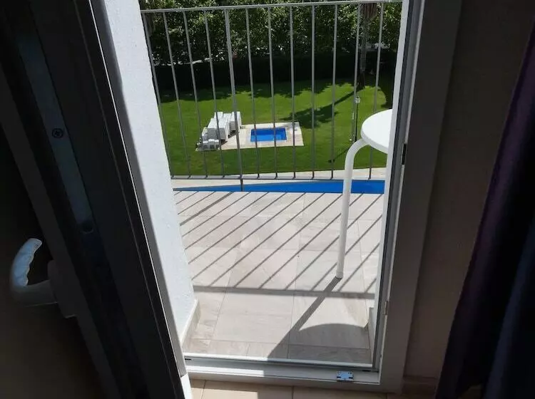 Chambre Standard Individuelle avec Balcon, Marina Tossa