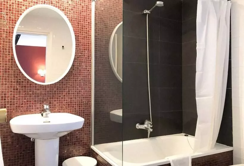 Chambre Supérieure Individuelle, Marina Tossa