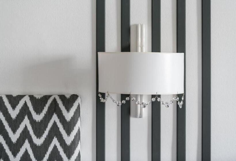 اتاق استاندارد با چشمانداز استخر, Rosamar