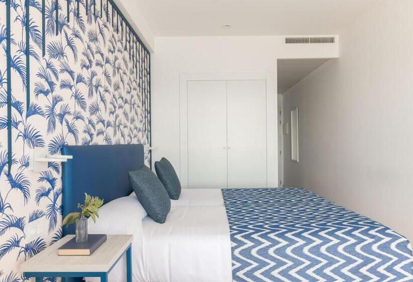 اتاق استاندارد با چشمانداز دریا, Rosamar