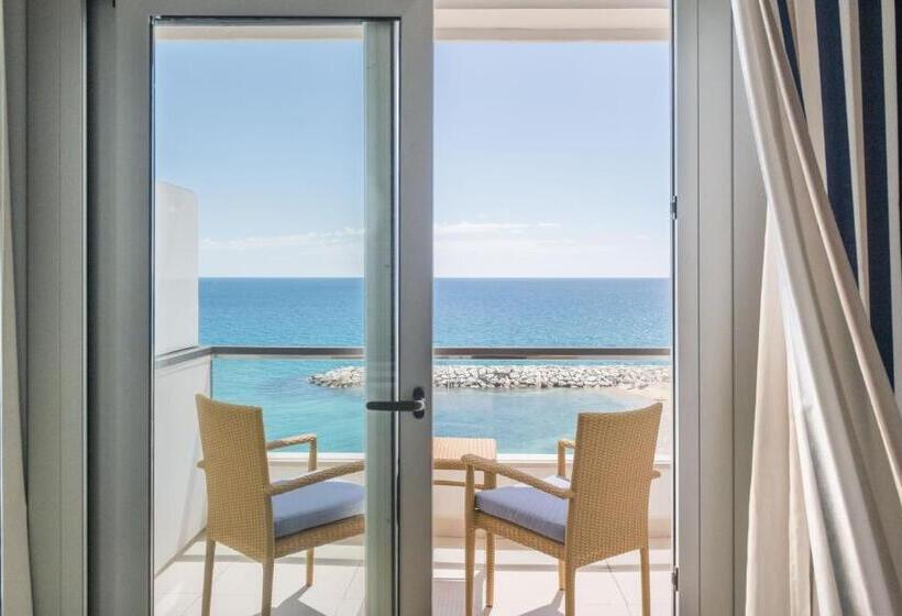 اتاق سوپریور با چشمانداز دریا, Rosamar