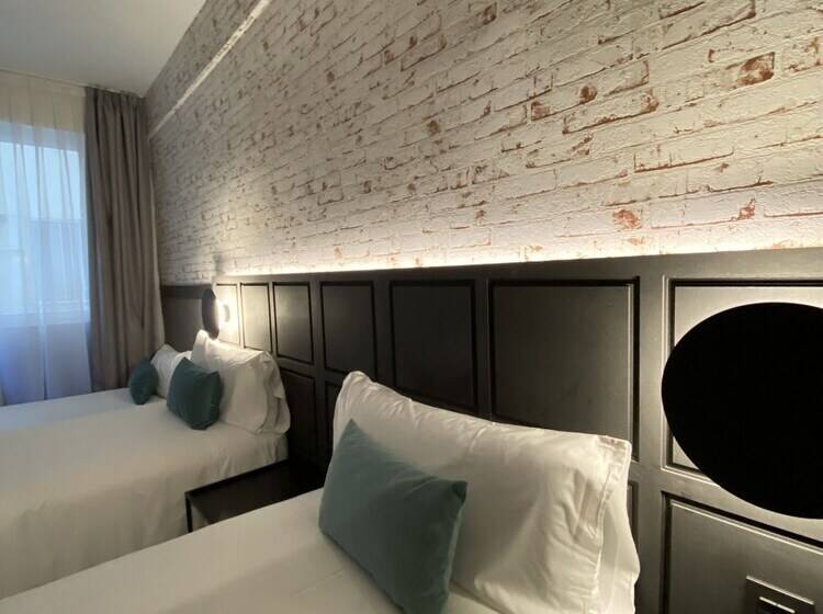 اتاق استاندارد سه نفره, Bypillow San Mamés