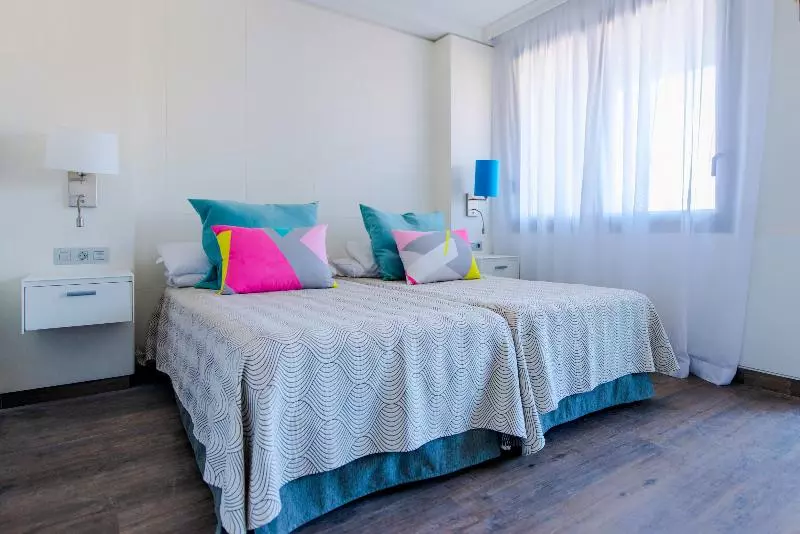 اتاق استاندارد سه نفره, Spring Hotel Bitácora