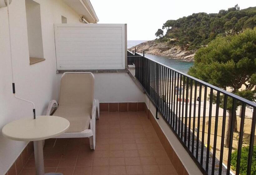 غرفة قياسية فردية, Tamariu