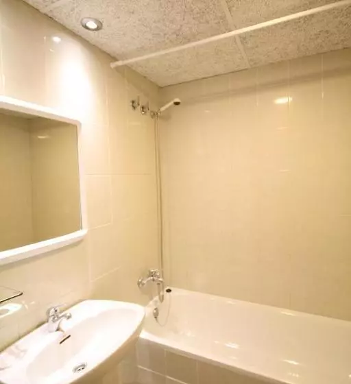 Quarto Estandar, Vela