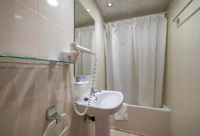 Quarto Estandar, Vela