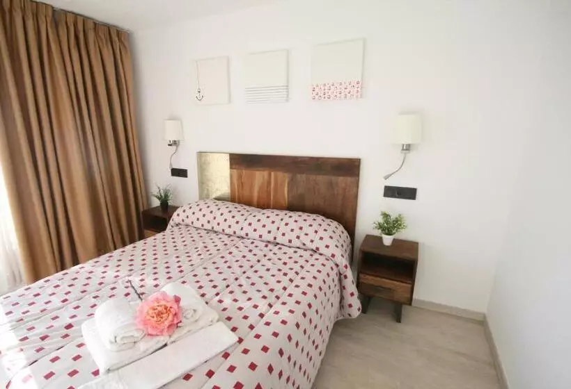 Quarto Estandar Vista Mar, Vela