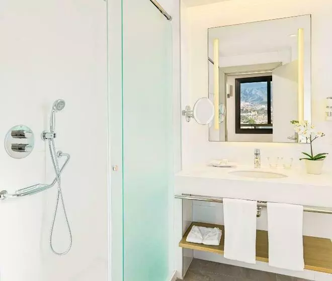 اتاق استاندارد با چشم‌انداز استخر, Spring Hotel Bitácora
