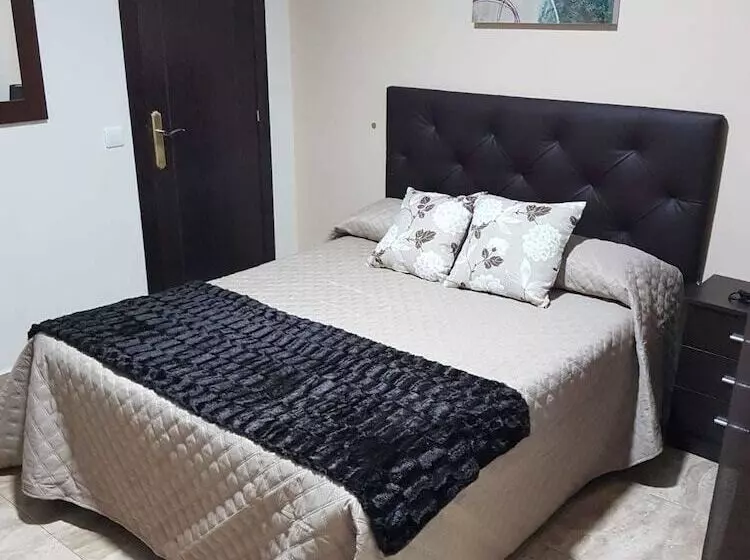 اتاق استاندارد یک نفره, Hostal Malaga