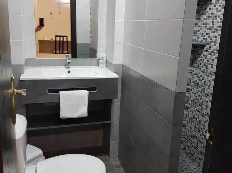 スタンダードシングルルーム, Hostal Malaga