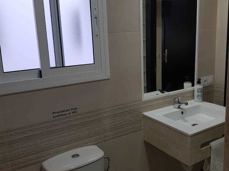スタンダードシングルルーム, Hostal Malaga