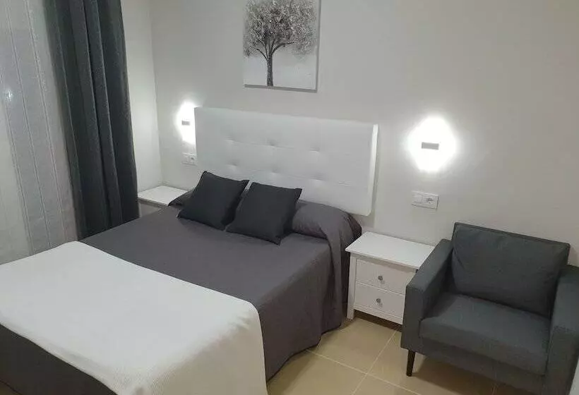 اتاق استاندارد, Hostal Malaga