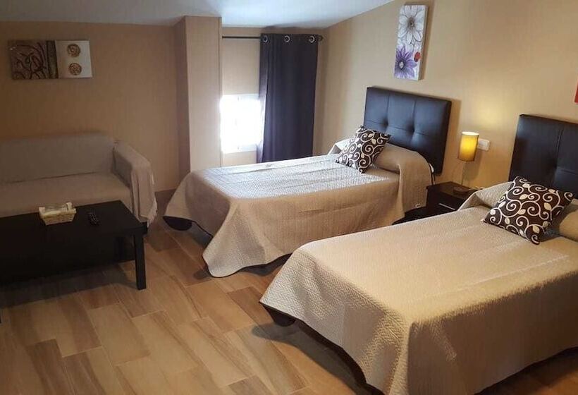 スタンダードルーム, Hostal Malaga