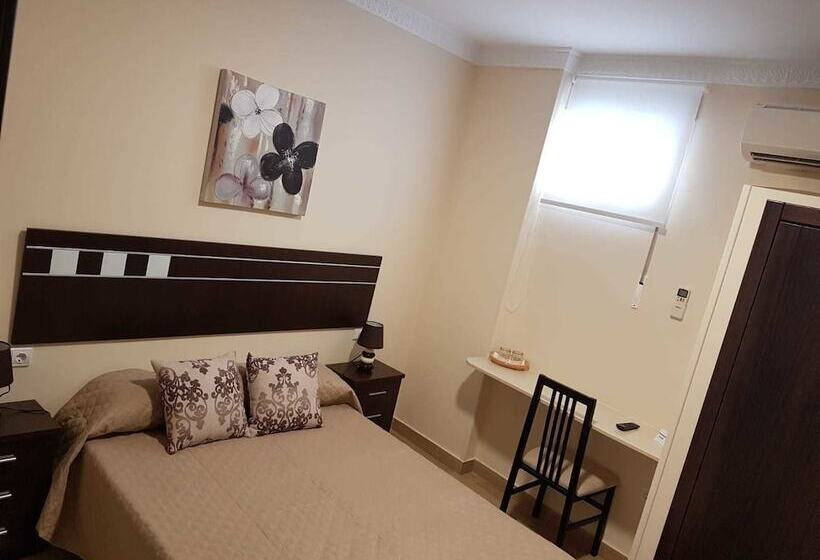 スタンダードルーム, Hostal Malaga