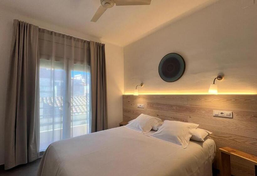 스탠다드 발코니 룸, Hostal Rom Familiar