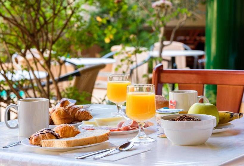 آپارتمان 1 خوابه با بالکن, Hostal Rom Familiar